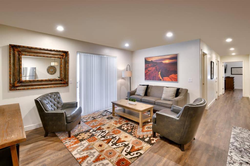 5H Our Redcliff Condo, Pool & Hot Tub Moab Exterior photo