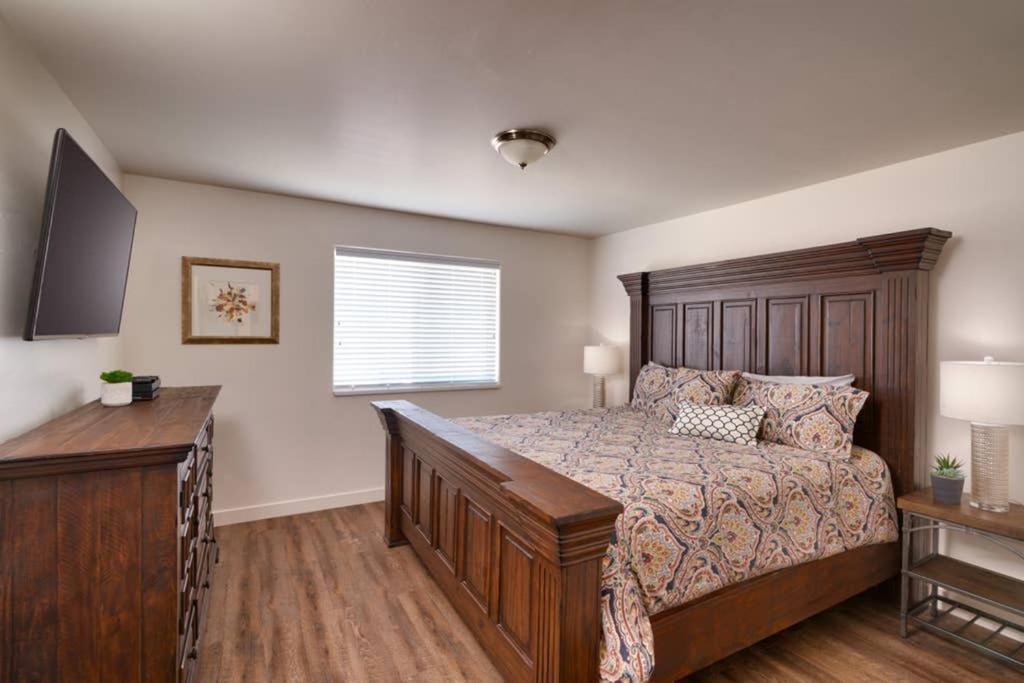 5H Our Redcliff Condo, Pool & Hot Tub Moab Exterior photo